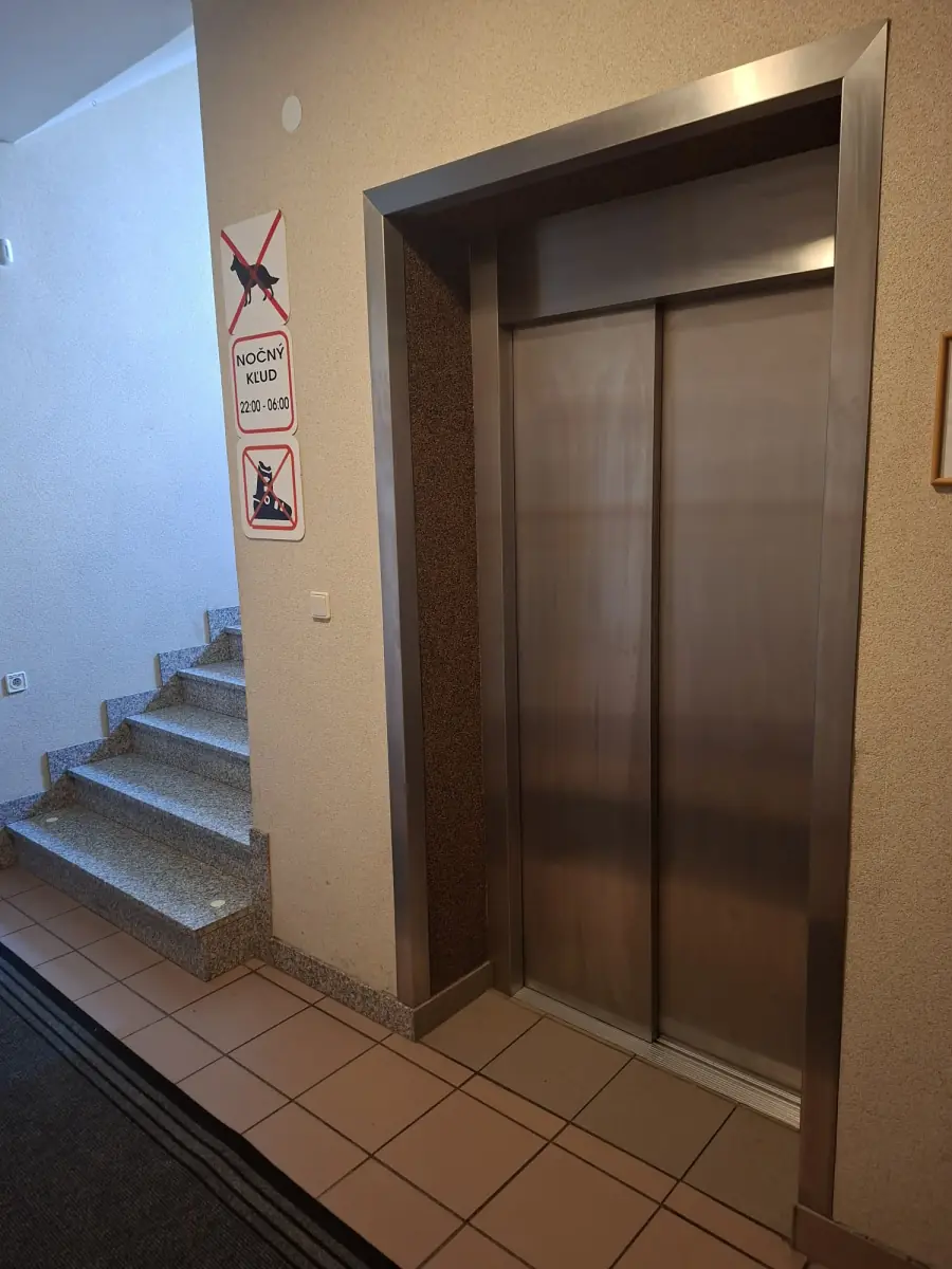 Výťah v penzióne — bezbariérový prístup na všetky tri podlažia bez schodov